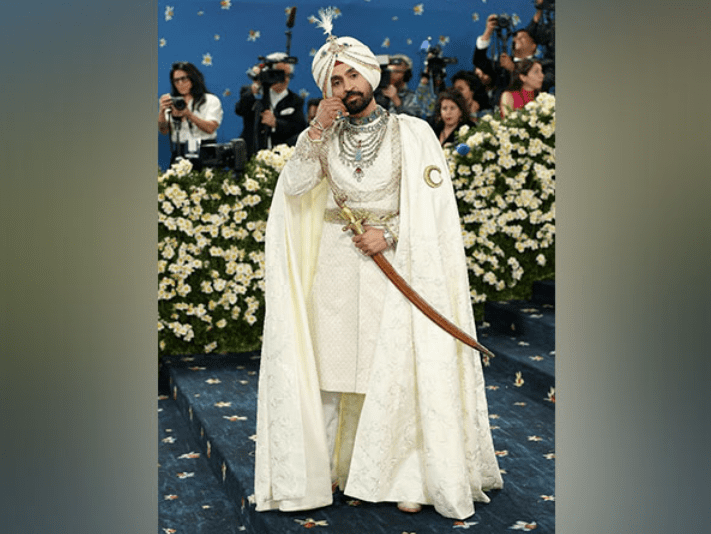 Diljit Dosanjh Makes History at The Met Gala 2025, Becomes First Turban-Wearing Indian Man to Attend in Regal Punjabi Style